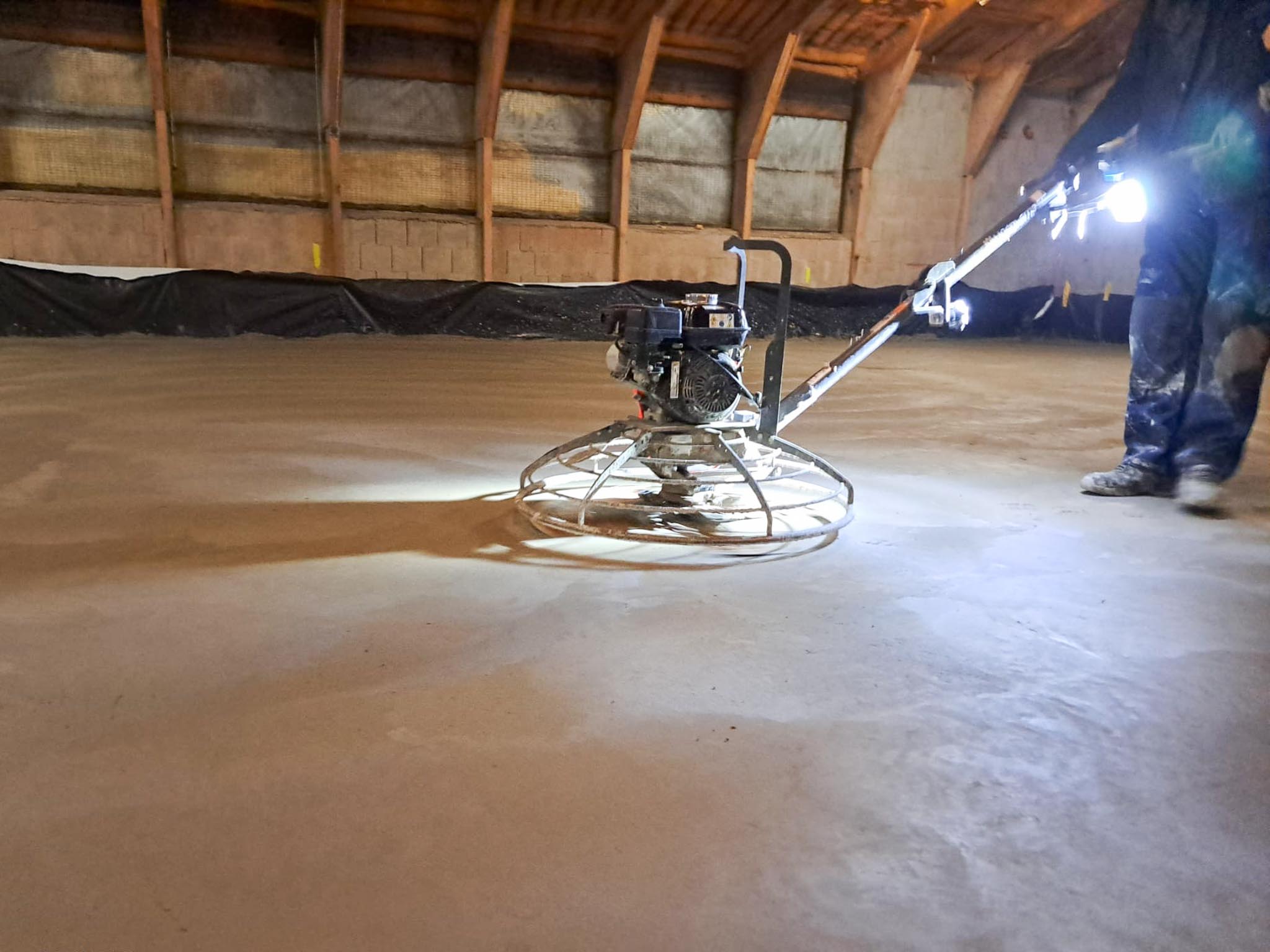 tobenbauunternehmen-altbausanierung-wittmund-gewerbebau-gewerbehalle